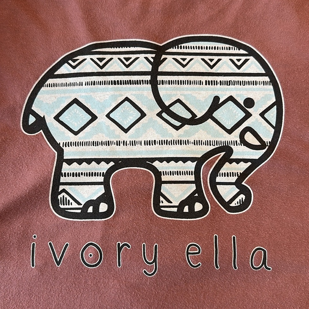 Ivory Ella Long Sleeved Pocket T- Shirt with Aztec Blue and‎ White Elephant S